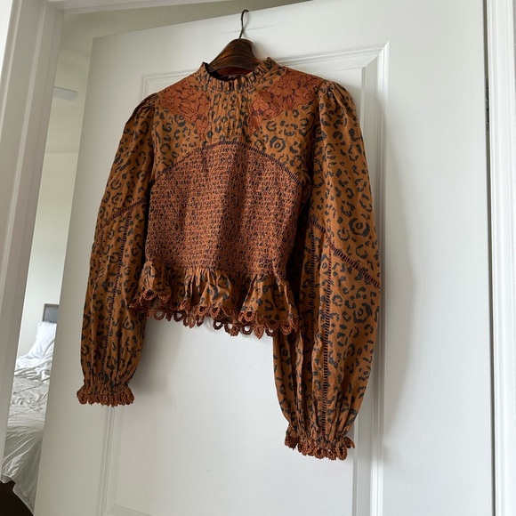 Farm Rio Leopard Smocked Blouse - Picture 2 of 6